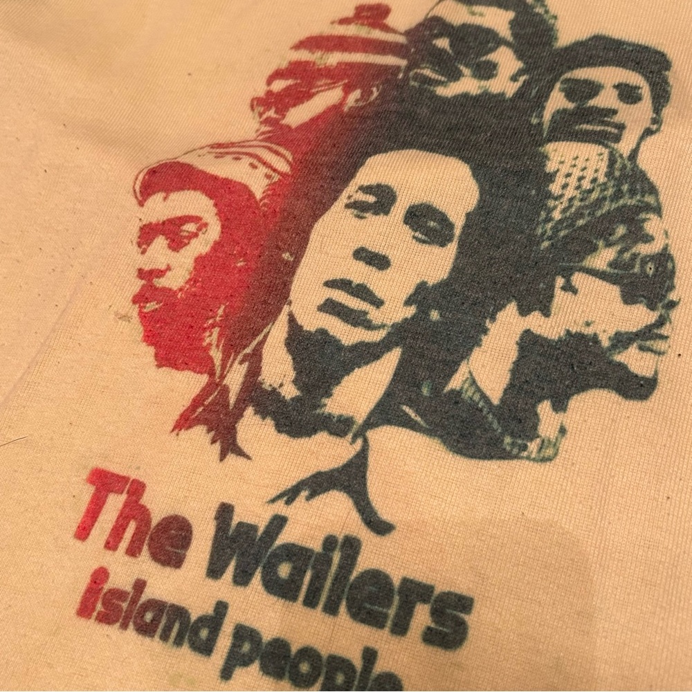Rare Authentic Bob Marley and the Wailers original concert tshirt island people - Picture 5 of 9